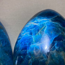 Load image into Gallery viewer, Apatite - Polished L