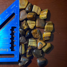 Load image into Gallery viewer, Tiger's Eye (yellow) - Tumbled M