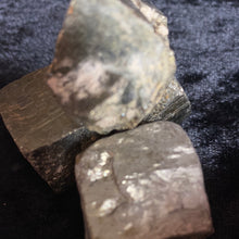 Load image into Gallery viewer, Pyrite - Cubes XL