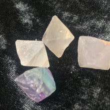 Load image into Gallery viewer, Fluorite - Octohedral M