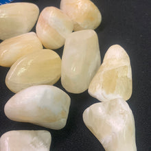Load image into Gallery viewer, Calcite (yellow) - Tumbled L