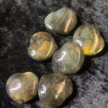 Load image into Gallery viewer, Labradorite - Happy Hearts M