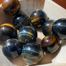 Load image into Gallery viewer, Tiger's Eye (blue) - Sphere L