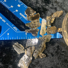 Load image into Gallery viewer, Epidote Raw S -Gemstone Quality