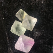 Load image into Gallery viewer, Fluorite - Octohedral S /2 pc