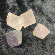 Load image into Gallery viewer, Fluorite - Octohedral M