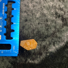 Load image into Gallery viewer, Rutilated Quartz - Point 27