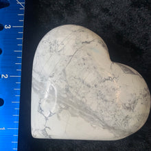 Load image into Gallery viewer, Howlite - Heart L