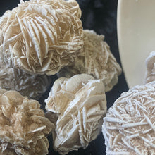 Load image into Gallery viewer, Desert Rose - Raw L