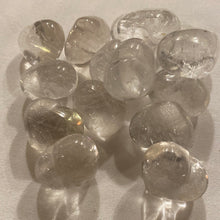 Load image into Gallery viewer, Clear Quartz - Happy Hearts M