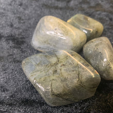 Load image into Gallery viewer, Labradorite - Tumbled L