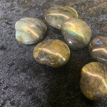 Load image into Gallery viewer, Labradorite - Happy Hearts M