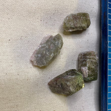 Load image into Gallery viewer, Apatite (green) - Raw S