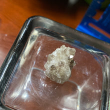 Load image into Gallery viewer, Smoky Quartz - Clusters/6
