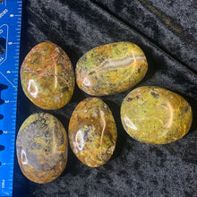 Load image into Gallery viewer, Green Opal - Palm Stone