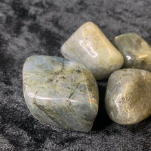 Load image into Gallery viewer, Labradorite - Tumbled L