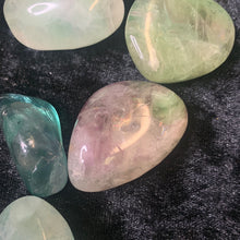 Load image into Gallery viewer, Fluorite - Tumbled L