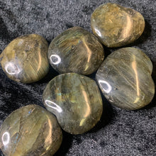 Load image into Gallery viewer, Labradorite - Happy Hearts M