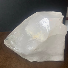 Load image into Gallery viewer, Clear Quartz - Points XXL