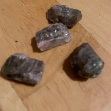 Load image into Gallery viewer, Quebec Apatite - Raw S