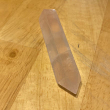Load image into Gallery viewer, Rose Quartz - Points 27