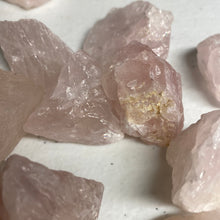 Load image into Gallery viewer, Rose Quartz - Raw S