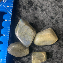Load image into Gallery viewer, Labradorite - Tumbled L