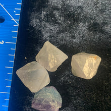 Load image into Gallery viewer, Fluorite - Octohedral M