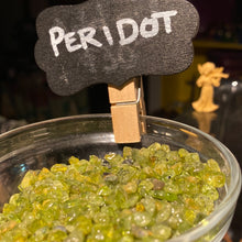 Load image into Gallery viewer, Peridot - Chips/gram