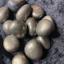 Load image into Gallery viewer, Pyrite - Tumbled SM
