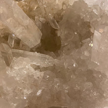 Load image into Gallery viewer, Clear Quartz - Cluster Specialty A