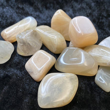 Load image into Gallery viewer, Moonstone - Tumbled M