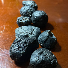 Load image into Gallery viewer, Tektite - Raw L