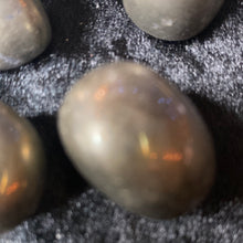 Load image into Gallery viewer, Pyrite - Tumbled SM