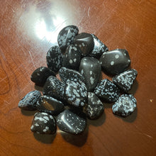 Load image into Gallery viewer, Snowflake Obsidian Tumbled - M