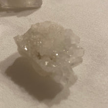 Load image into Gallery viewer, Clear Quartz - Cluster S