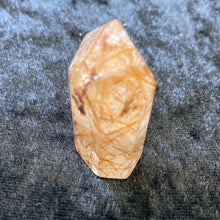 Load image into Gallery viewer, Rutilated Quartz - Point 27