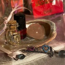 Load image into Gallery viewer, Abalone Shell S - Root Sacral Solar Plexus Activation Ritual