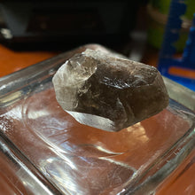 Load image into Gallery viewer, Smoky Quartz - Clusters/31