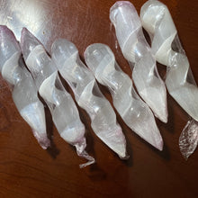 Load image into Gallery viewer, Selenite - Spiral 4"