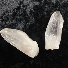 Load image into Gallery viewer, LemurIan Seed Quartz - Raw L