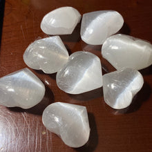 Load image into Gallery viewer, Selenite - Happy Hearts