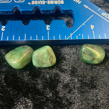 Load image into Gallery viewer, Emerald - Tumbled S