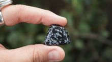 Load image into Gallery viewer, Snowflake Obsidian Tumbled - M