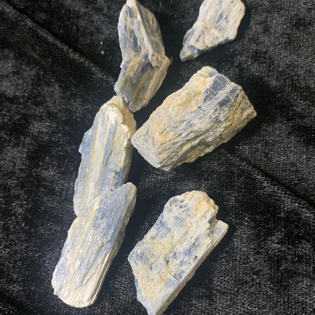 Kyanite Blue - Raw S