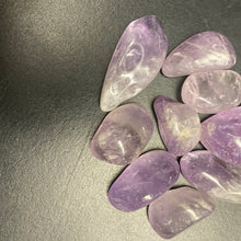 Load image into Gallery viewer, Amethyst Light - Tumbled L
