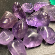 Load image into Gallery viewer, Amethyst Dark - Tumbled M
