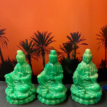 Load image into Gallery viewer, Buddha - Green Resin
