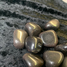Load image into Gallery viewer, Hematite - Tumbled L
