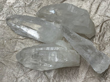 Load image into Gallery viewer, Angel Aura Lemurian Seed Quartz - Points
